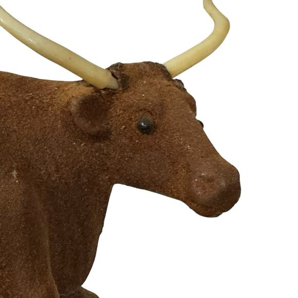 Vintage Flocked Animal Figurine Longhorn Made In Hong Kong Texas Longhorn Farm - Picture 3 of 6